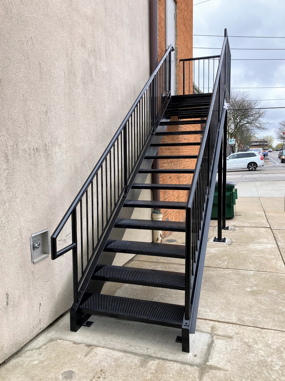 Wood & Steel railing thumbnail 3